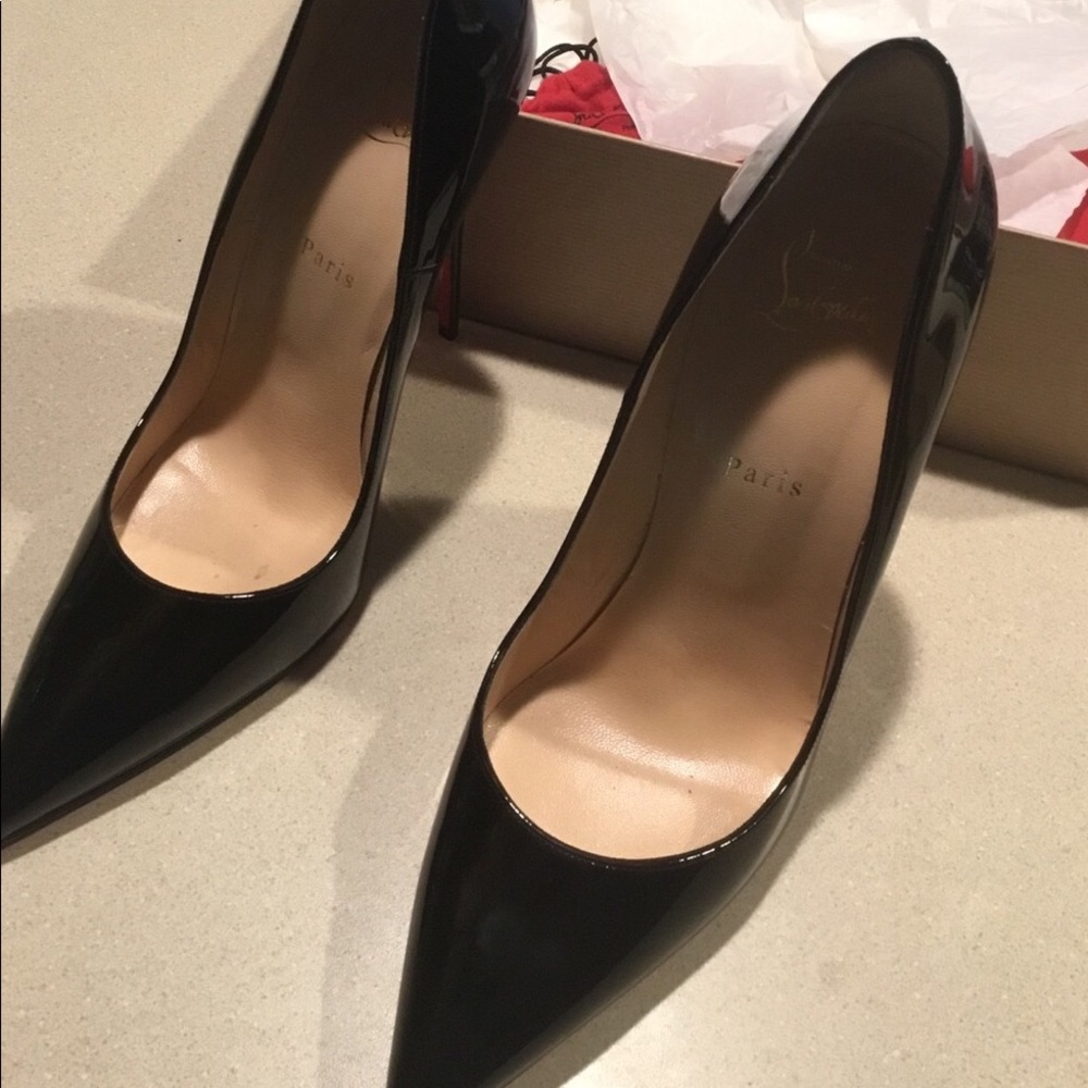 Christian Louboutin “so Kate”